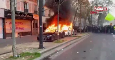 Fransa’da ortalık yine karıştı! Protesto gösterilerinde otomobiller yakıldı