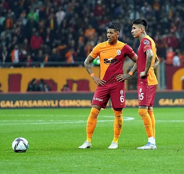 Son dakika: Galatasaray’da Torrent defteri kapandı! Olay sözler: Galatasaray’ı darmadağın etti
