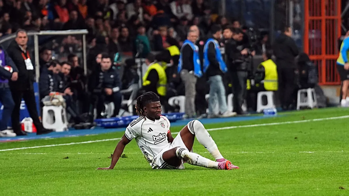 Beşiktaş’a El Bilal Toure’den kötü haber! Galatasaray maçında oynayacak mı? Beşiktaş’a El Bilal Toure’den kötü haber! Galatasaray maçında oynayacak mı?