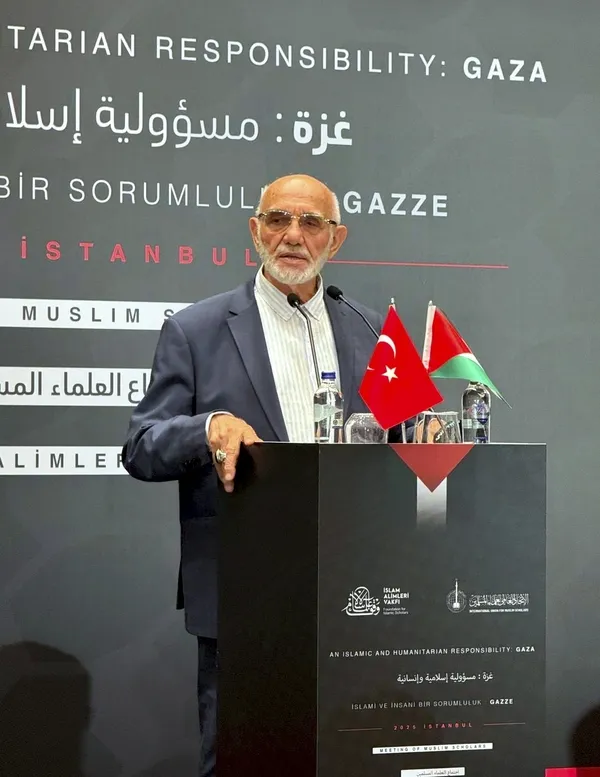 islami-ve-insani-bir-sorumluluk-gazze-temali-musluman-alimler-bulusmasi-basladi-1755965958487.jpg