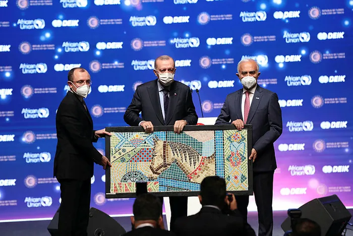 Başkan Erdoğan: Afrika'yla ticaret hedefimiz 75 milyar dolar!
