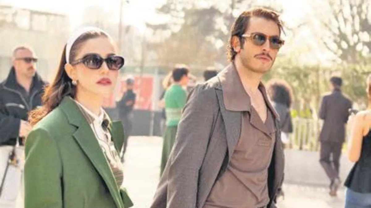 Paris’te defile izlediler