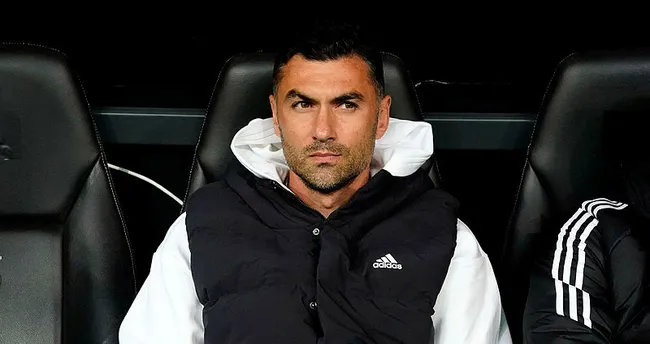 Son dakika: Burak Yılmaz görevinden istifa etti Son dakika: Burak Yılmaz görevinden istifa etti