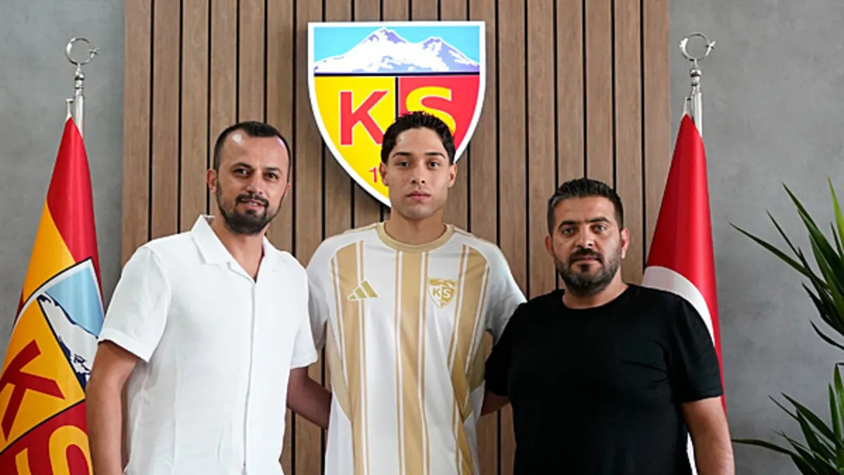 Kayserispor’dan 3 yıllık imza – Son Dakika Spor Haberleri Kayserispor’dan 3 yıllık imza – Son Dakika Spor Haberleri