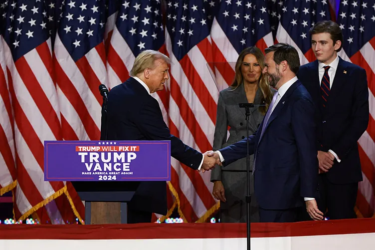 SON DAKİKA | 47. ABD Başkanı olan Donald Trump zafer konuşmasını yaptı: Artık kontrol bizde!