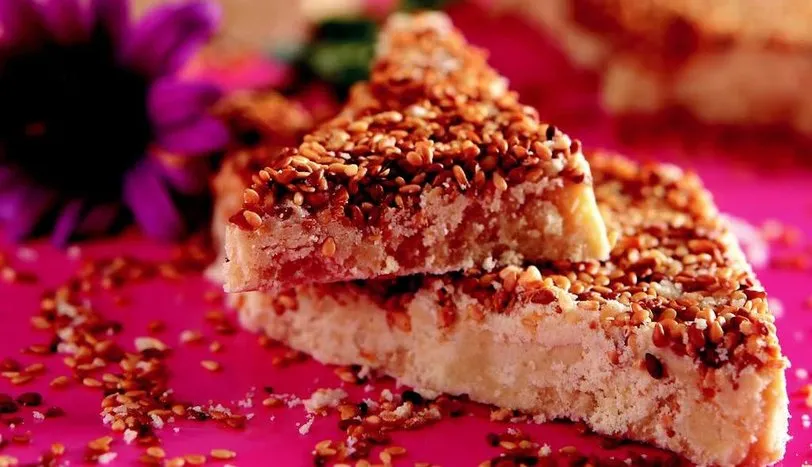 Susamlı Halep Helvası Tarifi - Şerbetli Tatlılar ve ...