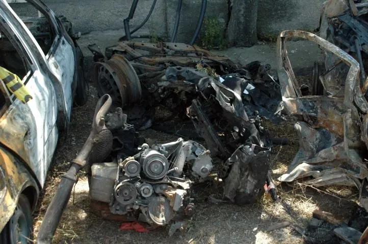 FETÖ'cü hainler 15 Temmuz gecesi polis araçlarını bu hale getirdi