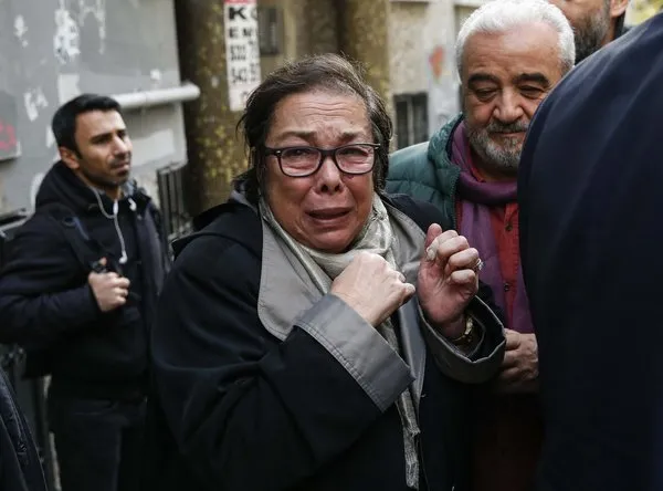 Son dakika: Münir Özkul'un cenazesi çıkarıldı