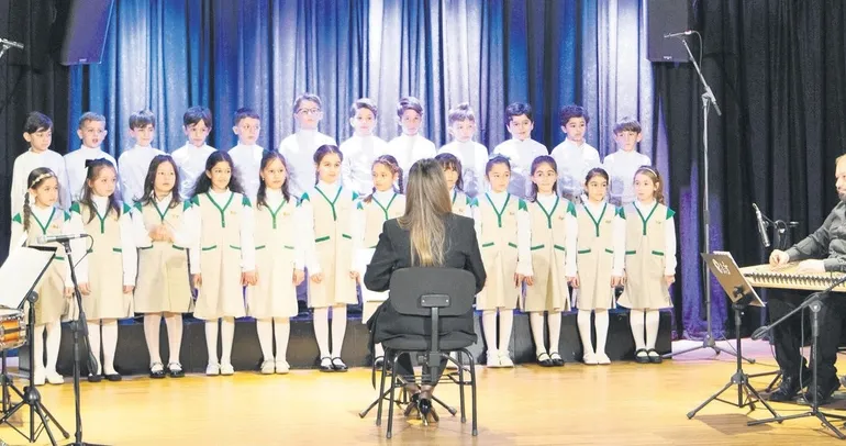 Türk müziği ilkokul sıralarına iniyor