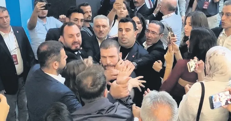 CHP’de değişmeyen tablo yumruksuz kongre yok