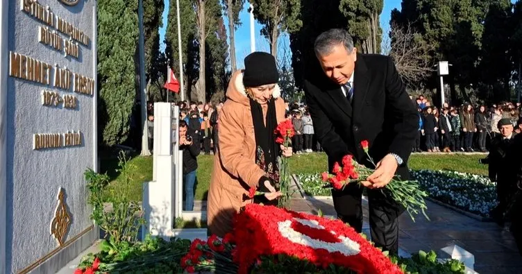 Mehmet Akif Ersoy vefatının 86. yıldönümünde kabri başında anıldı