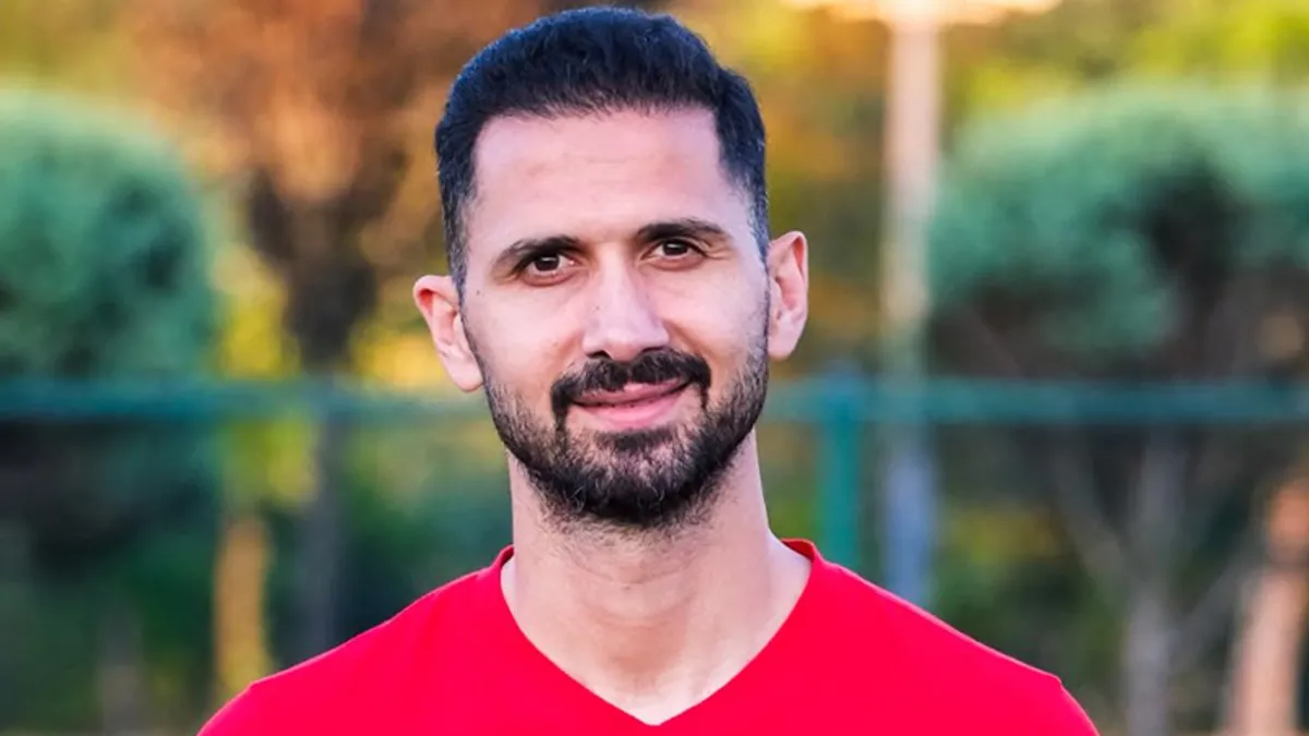 Emre Akbaba, Fatih Karagümrük’e imza attı! Emre Akbaba, Fatih Karagümrük’e imza attı!