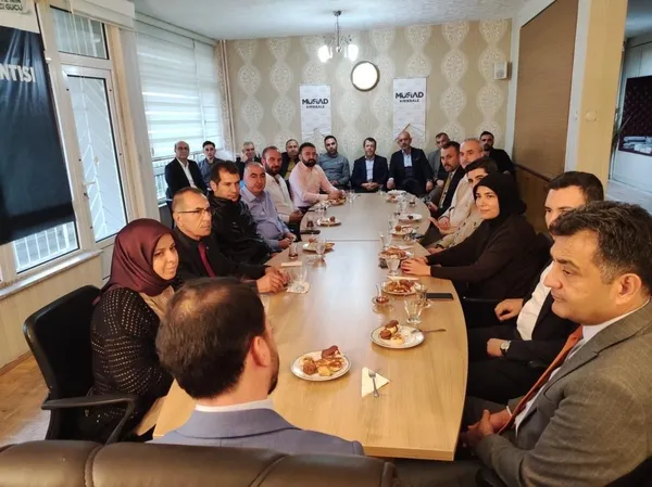ak-parti-kirikkale-il-baskani-engin-pehlivanlidan-musiada-ziyaret-ekonomi-masaya-yatirildi-1727117684305.jpg