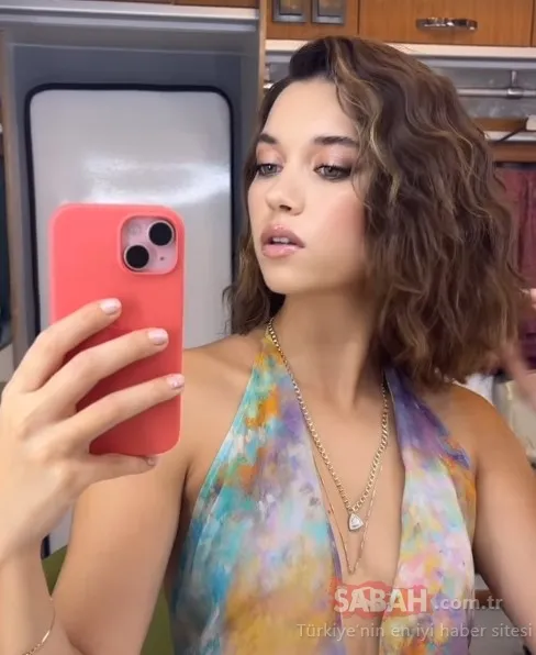 Afra Saraçoğlu yeni imajıyla paylaşım yaptı! İşte Afra Saraçoğlu’nun yepyeni paylaşımı!