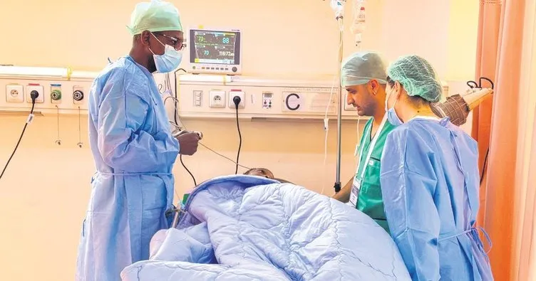 Türk hekimler Burkina Faso’da ilk organ nakli ameliyatını yaptı