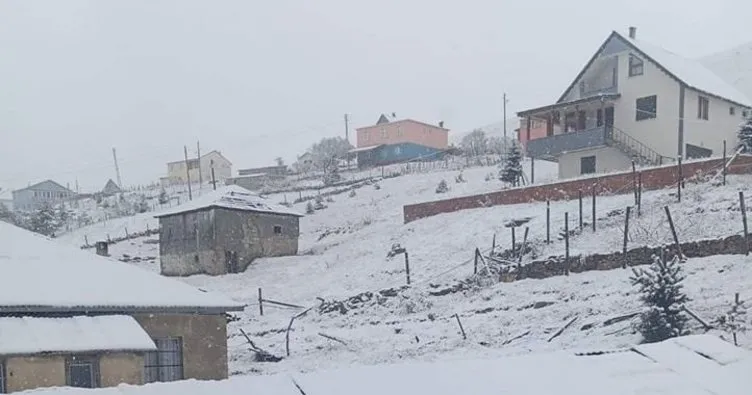 Gümüşhane’nin yüksekleri beyaza büründü