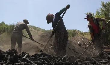 Yüzlerindeki kömür karası ’ekmek parası’
