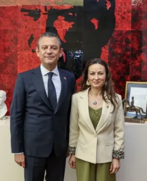 son-dakika-yeni-parti-manisa-il-baskani-ilksen-ozalper-rusvetten-tutuklandi-sorusturmada-ozkan-yalimin-ifadele-1786195279286.png