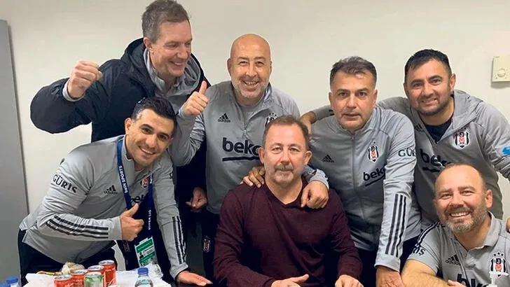 Beşiktaş Teknik Direktörü Sergen Yalçın'dan Fenerbahçe Teknik Direktörü  Erol Bulut'a gönderme!