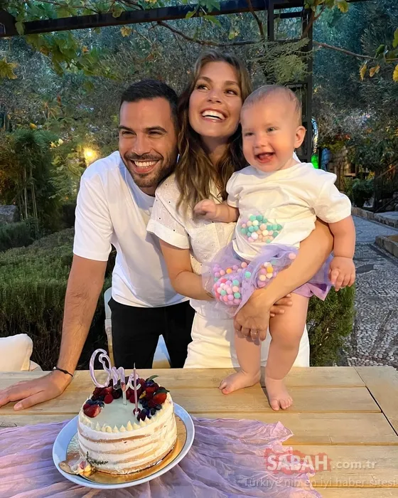 Aslı Enver’ın sır gibi sakladığı kardeşine bakın! Minik Elay’ın teyzesi mest etti!