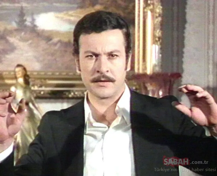 Aslında oğlu da çok ünlü! Türk sinemasının duayen oyuncusu Kemal Sunal filmlerinin unutulmaz yönetmeni Kartal Tibet’in oğlu kim biliyor musunuz?