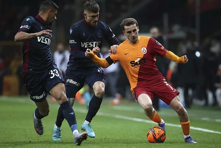 Son dakika: Erman Toroğlu Galatasaray-Trabzonspor maçının tartışmalı pozisyonlarını değerlendirdi! “O müdahale kafamı karıştırıyor”