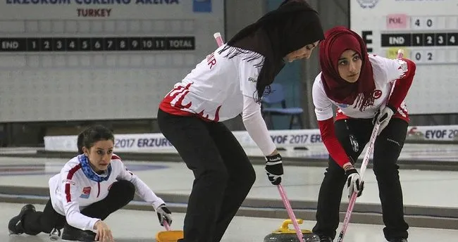 Curling kızlarda A Takımı, yarı finale yükseldi