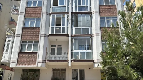 kotu-koku-ihbari-korkunc-gercegi-ortaya-cikardi-gunlerce-ablasinin-cesediyle-yasadi-tam-1-hafta-boyunca-1784032258340.jpg