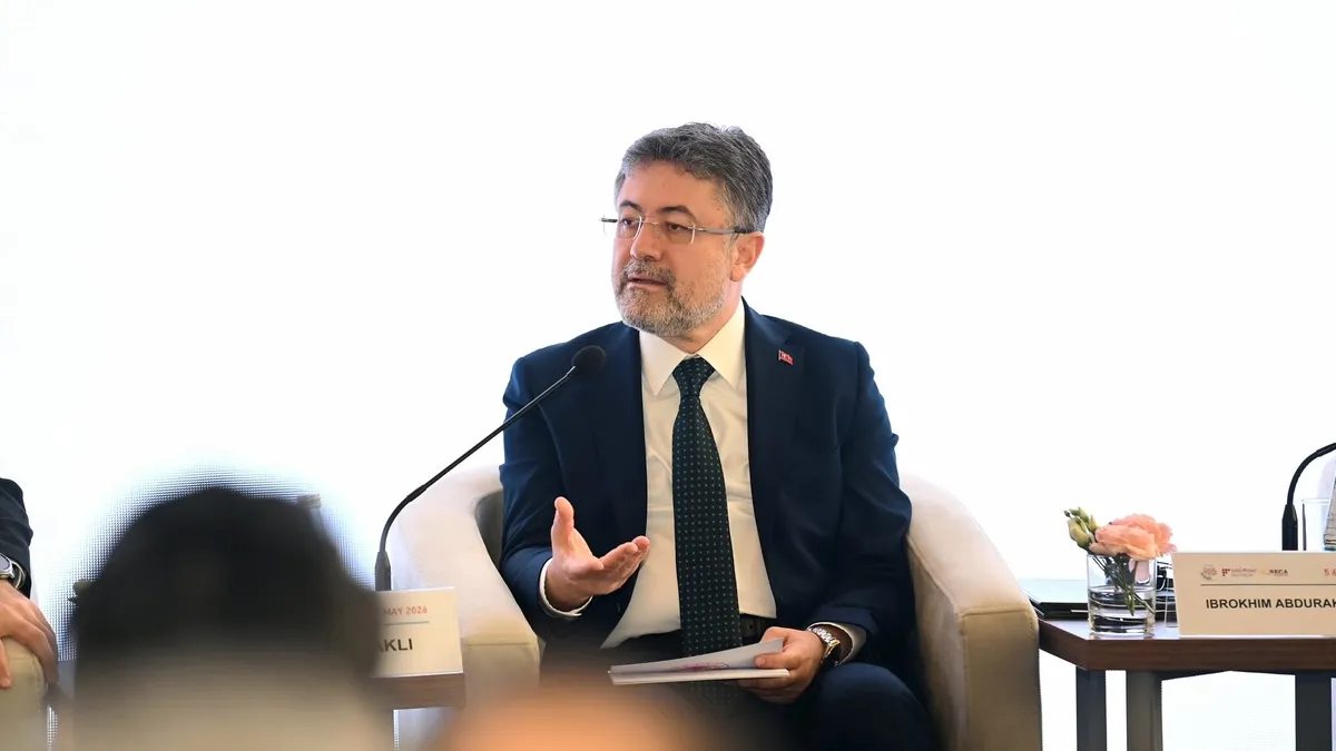 Bakan Yumaklı’dan Bakü’de sıfır su kaybı çağrısı Bakan Yumaklı’dan Bakü’de sıfır su kaybı çağrısı