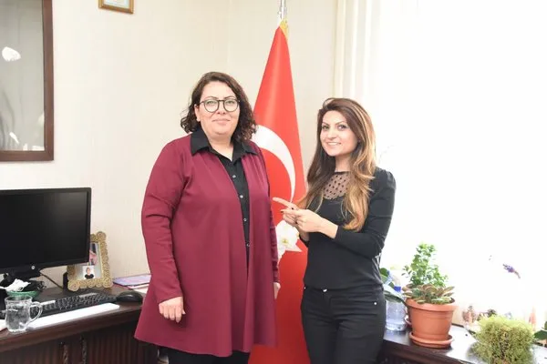 İzmir sokakları Seda Okur'dan soruluyor
