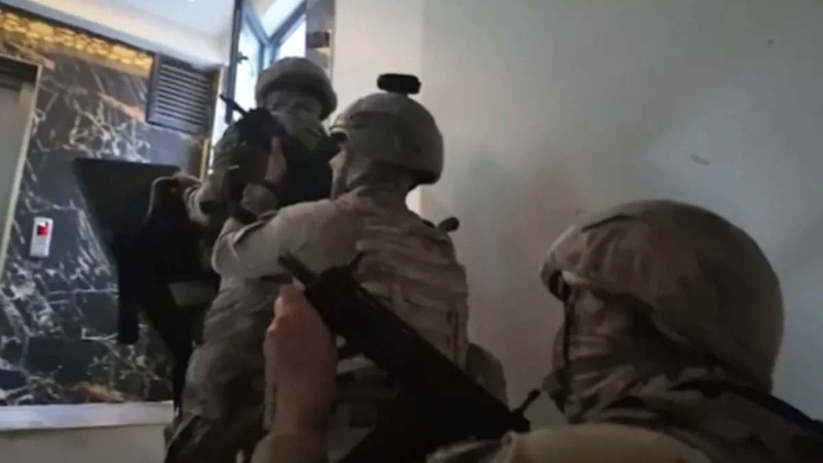 Bakan Yerlikaya duyurdu: Son 2 haftada 76 FETÖ şüphelisi yakalandı