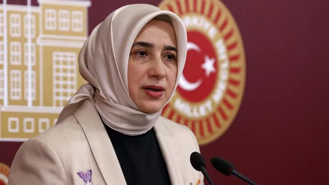 son-dakika-i-fon-sorusturmasinda-flas-gelisme-ak-partiden-10-maddelik-tasfiye-teklifi-odemeler-ne-zaman-olacak-1791301024906.jpg SON DAKİKA I Fon soruşturmasında flaş gelişme: AK Parti'den 10 maddelik tasfiye teklifi! Ödemeler ne zaman olacak?