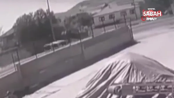 Elazığ’da 4 kişinin yaralandığı kaza güvenlik kamerasında | Video