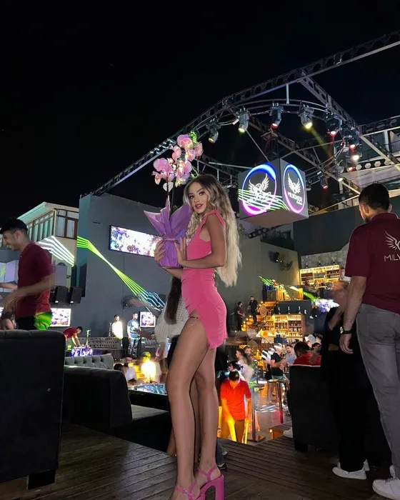 Mehmet Ali Erbil’in 44 yaş küçük sevgilisi Nevide Çiçek kimdir? Sosyal medya fenomeni Nevide Çiçek nereli, kaç yaşında, ne iş yapıyor?