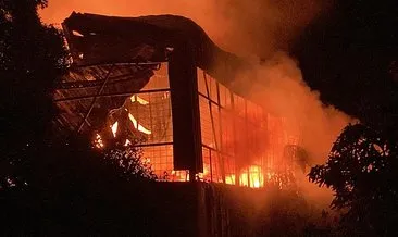 En mutlu günlerinde ev ve depoları yandı: Baba gözyaşlarını tutamadı! #mersin