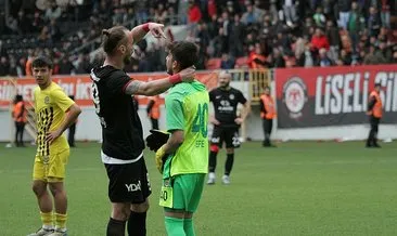 Yeşil sahalarda ender görülen maç! Kaleye defans oyuncusu geçti, 9 gol yedi...