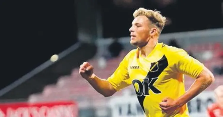 Van Hooijdonk kapıdan döndü!