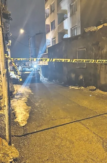 Sokak ortasında kanlı vahşet