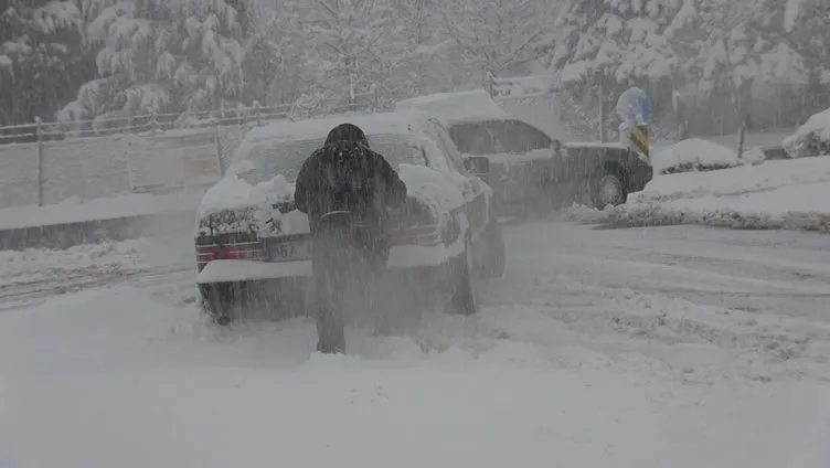 Kar yağışı Marmara’da etkili olmaya başladı! Düzce’de kar yağışı etkili oldu