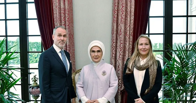 Emine Erdoğan, CMI Martti Ahtisaari Barış Vakfı temsilcilerini kabul etti