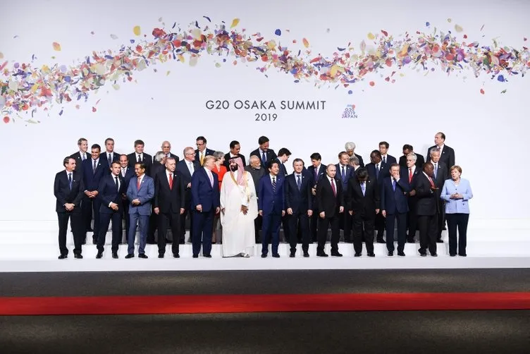 Başkan Erdoğan'ın da katıldığı G-20 aile fotoğrafı ile başladı