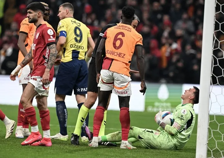Son dakika haberi: Yapay zeka Fenerbahçe-Galatasaray derbisinin tahminini yaptı! İşte favori takım...