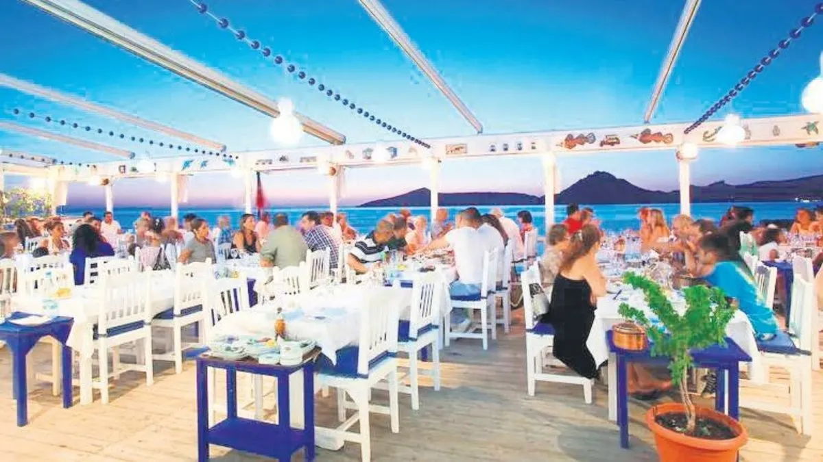 Tatil beldelerinde masalar boş kalınca restoranlar indirim başlattı