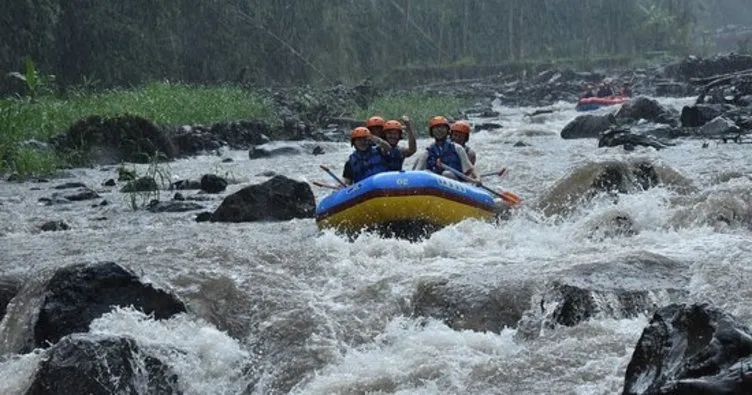 Endonezya’da rafting yapan 4 kişi öldü