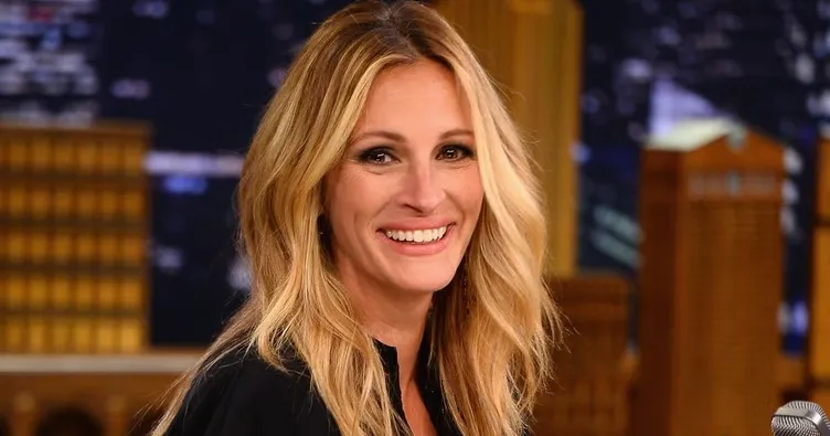 Julia Roberts strese karşı örgü örüyor