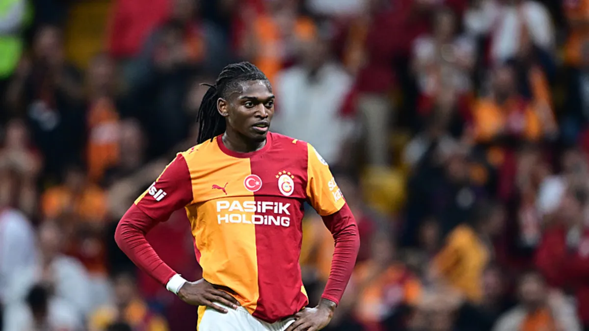 Galatasaray'da Rafael Leao ileri uca!
