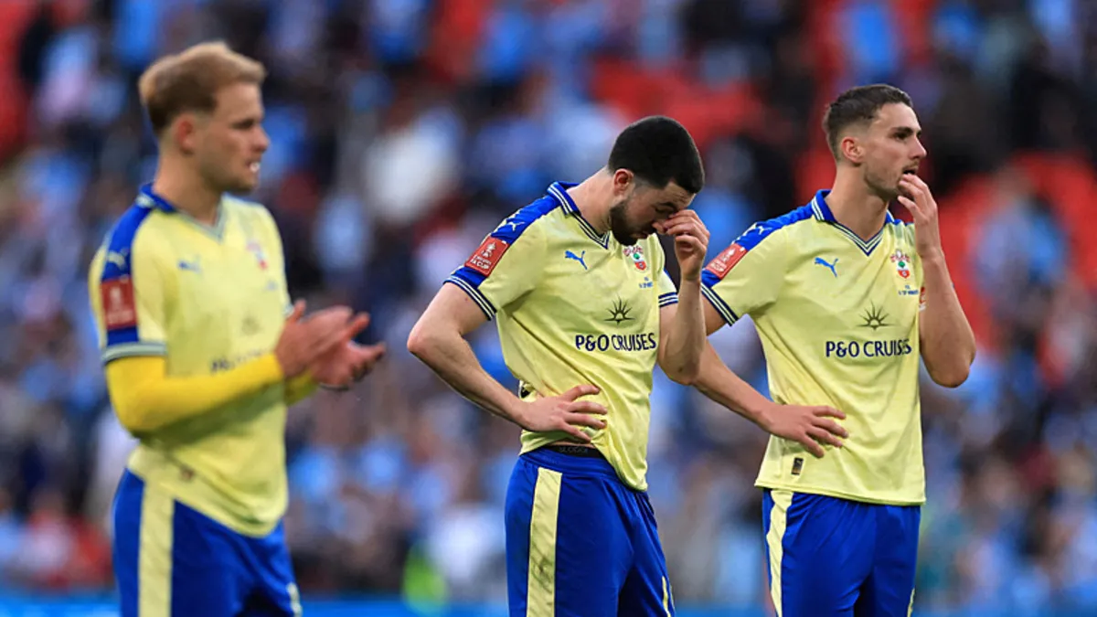Southampton’ın başı dertte! Üç takımın antranmanını daha gizlice izlemişler… Southampton’ın başı dertte! Üç takımın antranmanını daha gizlice izlemişler…