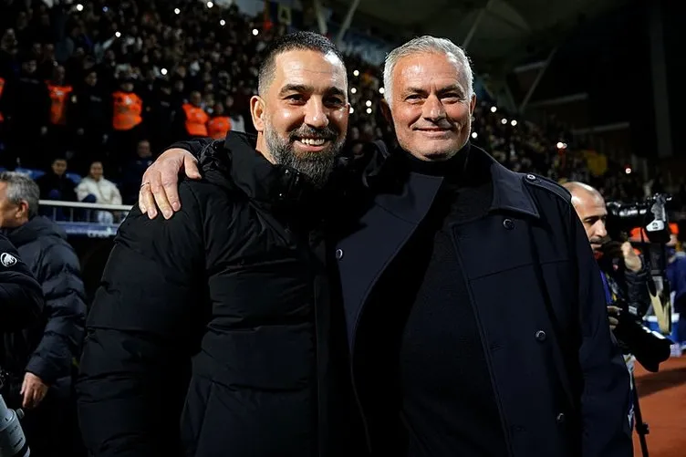 Son dakika haberleri: Eyüpspor - Fenerbahçe maçında ortalık karıştı! Ardan Turan oyundan atıldı...