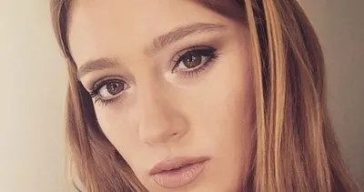 Gizem Karaca deniz kızı oldu! Gizem Karaca bikinili poz verdi kusursuz fiziği büyüledi!