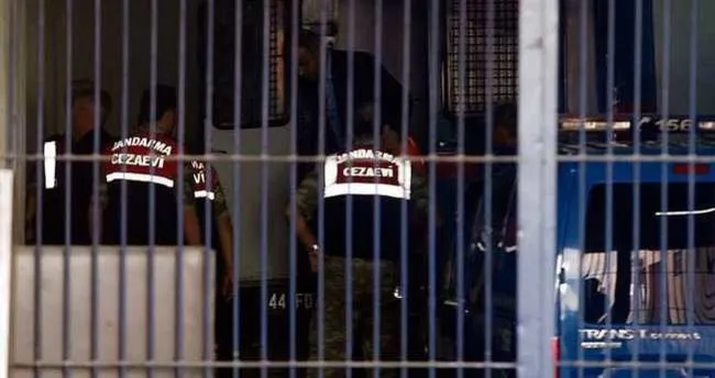 Zirve’de paralel izi iddiası